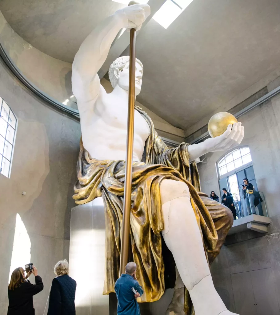 Le colosse reconstitué de Constantin à Rome - Exposition en 2023.
